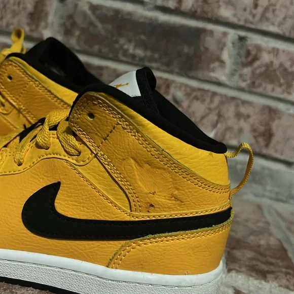 Kids preschool Jordan 1 mid University Gold size 2y - Picture 11 of 13